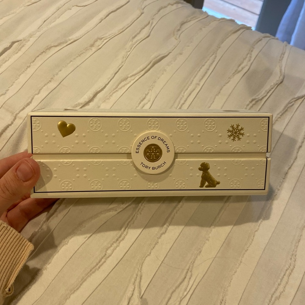 Tory burch essence of dreams perfume set